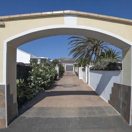 Madora La Asomada Holiday home *